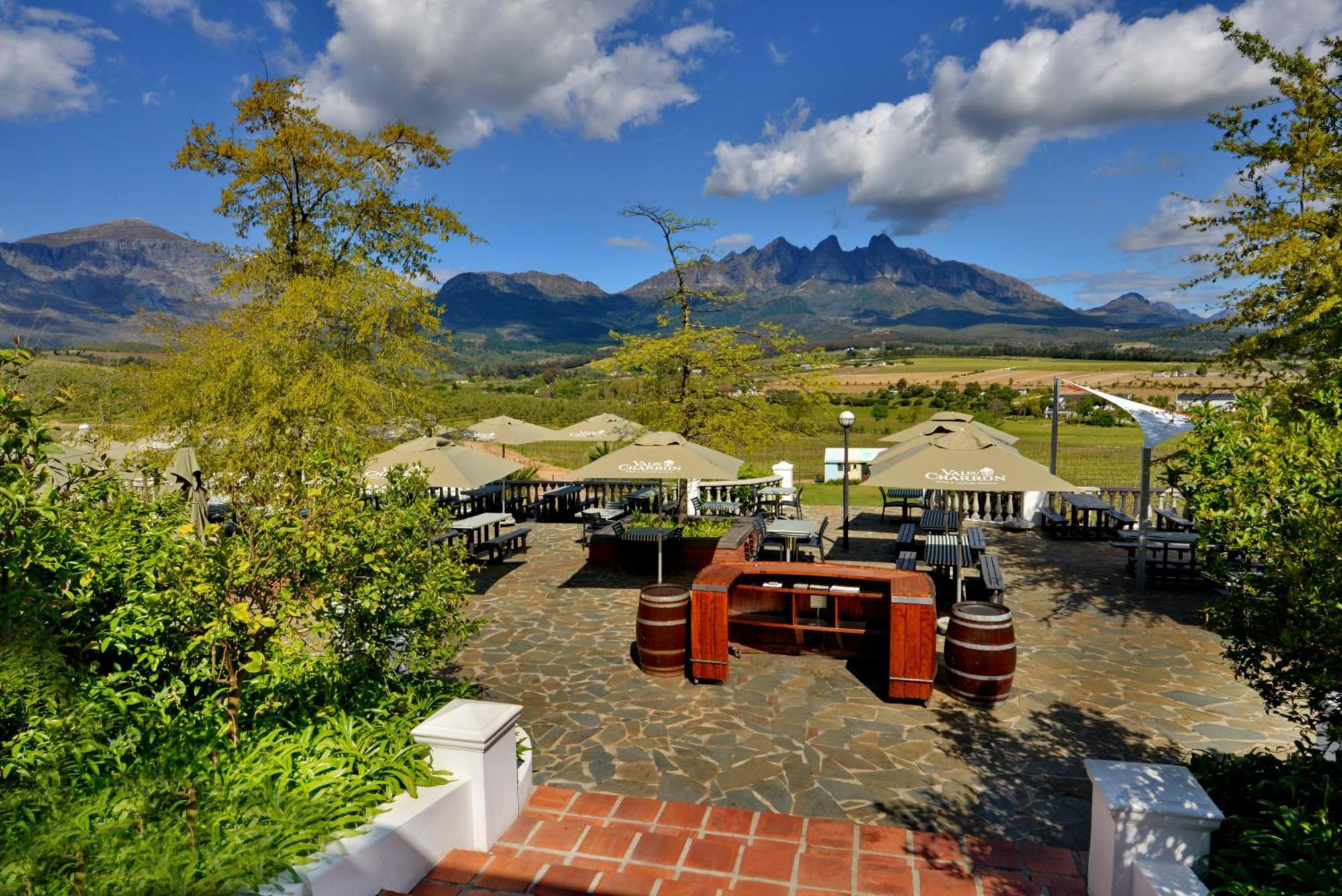 The Coach House At Val Du Charron Hotell Wellington Eksteriør bilde