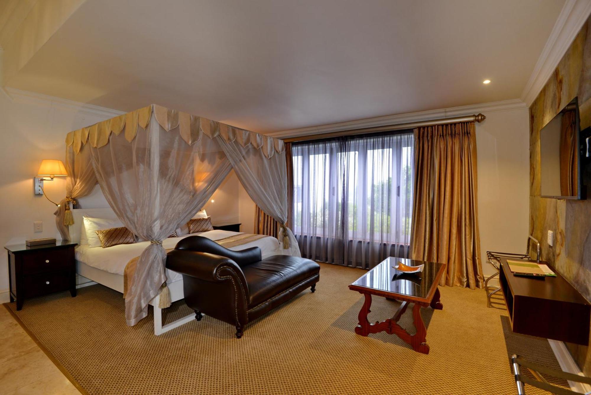 The Coach House At Val Du Charron Hotell Wellington Eksteriør bilde